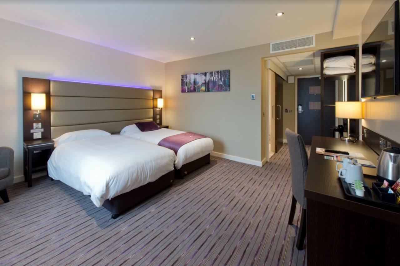 Premier Inn Leeds Headingley 외부 사진