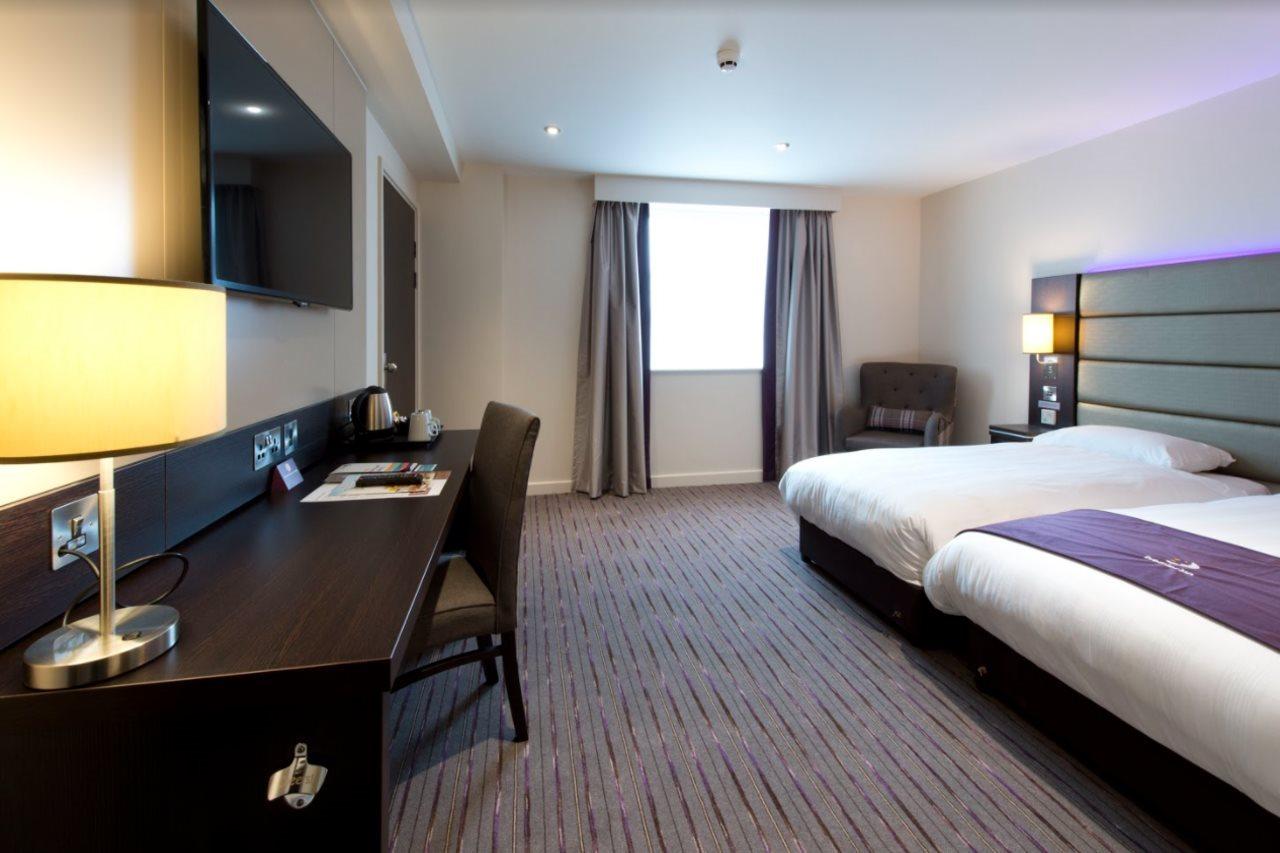 Premier Inn Leeds Headingley 외부 사진